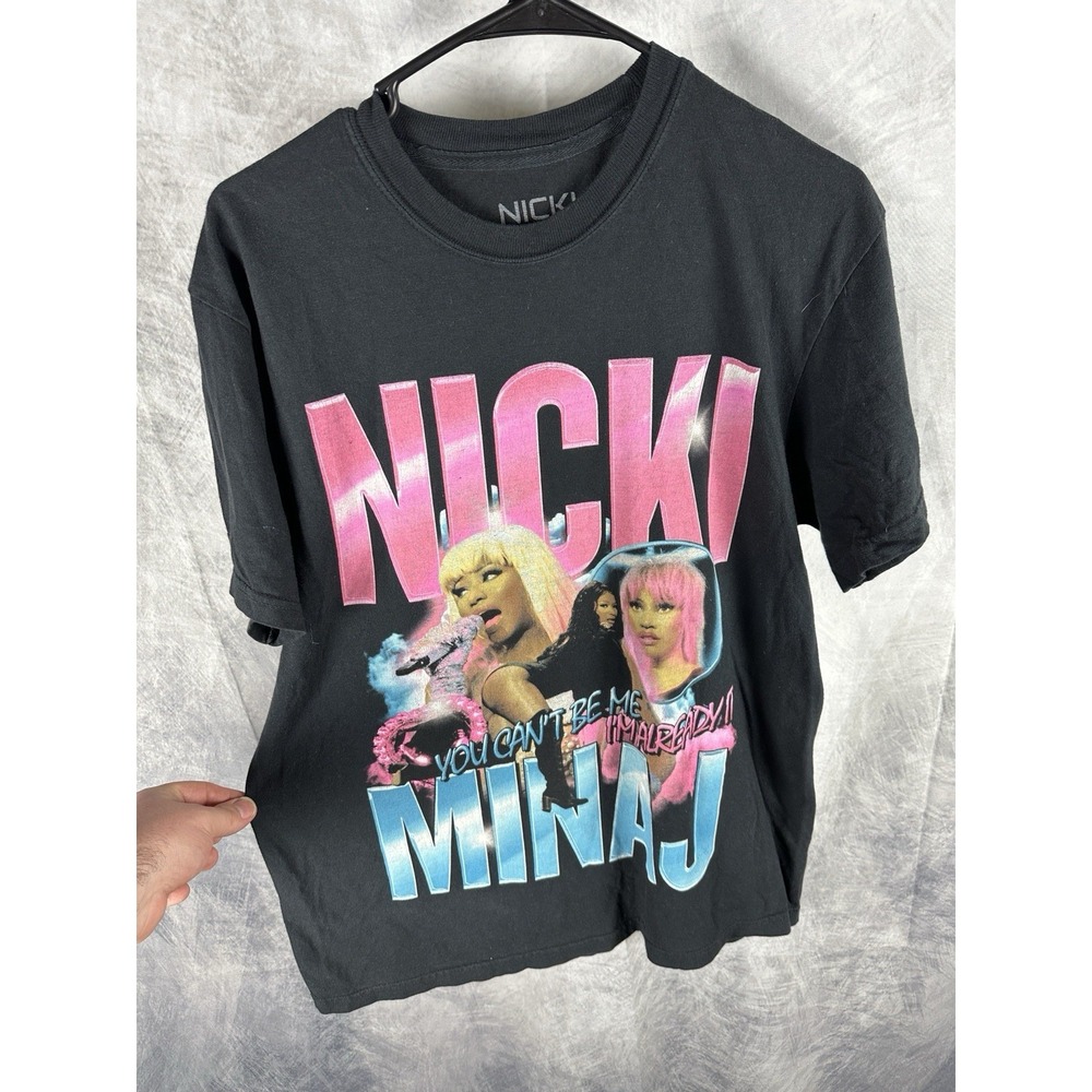 Nicki Minaj Pink Friday Tour 2 T-Shirt Short Sleeve Size Medium Black Music Rap
